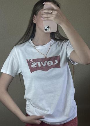 Футболка levis