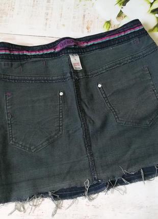 Стильная джинсовая мини-юбка рваный низ юбка 443 фото
