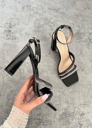 Босоножки с стразами на каблуке чорні босоніжки з камінцями на підборах босоніжки на каблуку з стразами босоніжки чорні з блискітками2 фото
