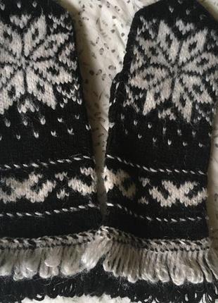 Рукавицы варежки с узором вязаные