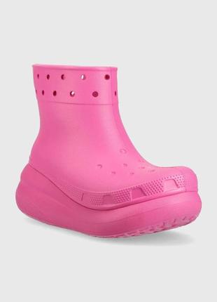 Alloriginal com ua гумові чоботи crocs classic crush rain boot жіночі колір рожевий 207946 207946.6ub-6ub2 фото