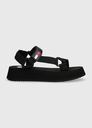 Alloriginal com ua сандалі tommy jeans tjw eva sandal жіночі колір чорний на платформі en0en02466 розміри