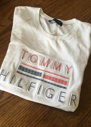 Стильная футболка tommy hilfiger
