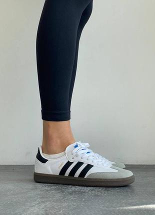 Жіночі кросівки в стилі adidas samba white/black (світла підошва).3 фото