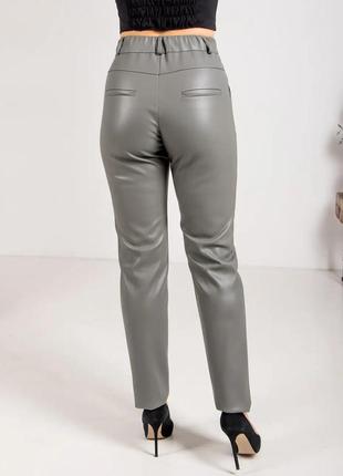 Женские брюки "меган ",ткань эко-кожа на кашемире, размеры 44,46,50,52,54 серые4 фото