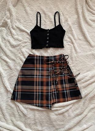 Спідниця в клітинку