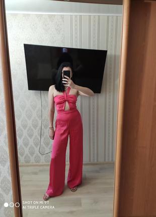 Крутейший комбинезон zara, новый, стильный, можно с пиджаком, с рубашкой,  красивый атласный материал, штаны палаццо, просто огонь 🔥.