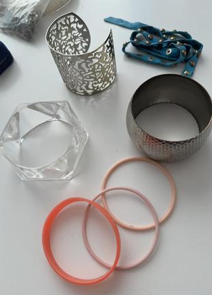 Браслети на руку