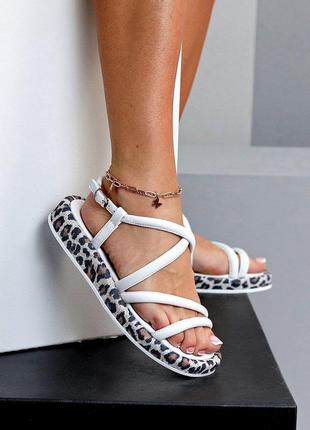 Босоніжки жіночі