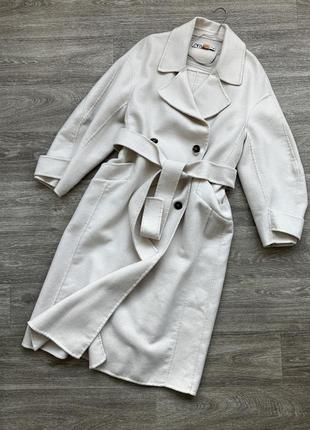 Стильное натуральное молочное пальто длинное с поясом zara 38/m2 фото
