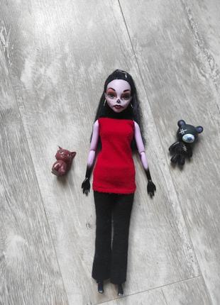 Кукла drakulaura monster high