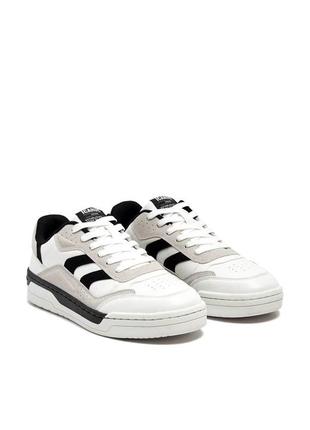 Чоловічі кросівки