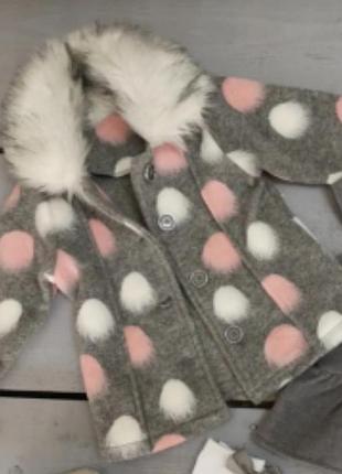 Пальтишко на девочку