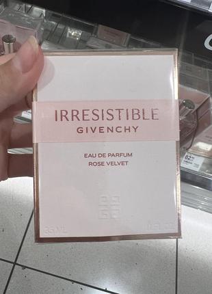 Givenchy irresistible rose velvet