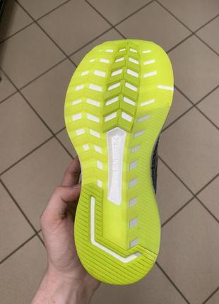 Нові кросівки saucony hurricane iso 56 фото