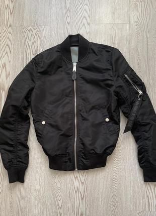 Жіночий бомбер alpha industries розмір хс
