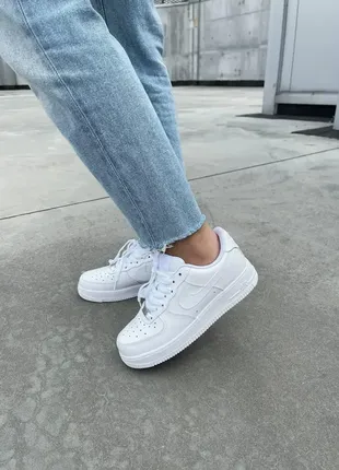 Кросівки nike air force classic white low5 фото