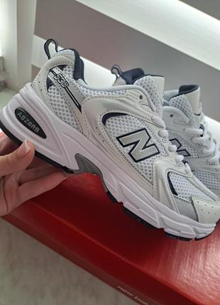 Жіночі кросівки new balance 530