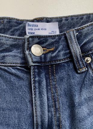 Фврмові джинси bershka high waist straight3 фото