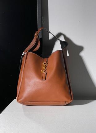 Сумка в стилі ysl yves saint laurent small le 5 a 7 supple in grained leather brown6 фото