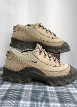 Женские (мужские) кроссовки nike lahar low acg glff44.53 фото