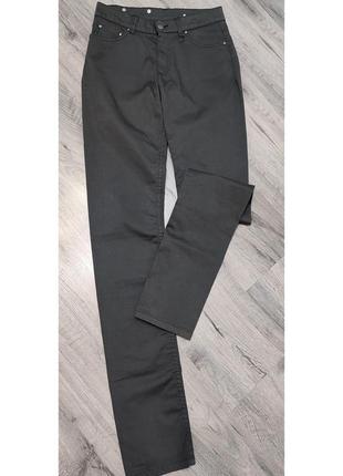 Новые фирменные стильные брюки джинсы скинны узкие трубы классические черные серые
