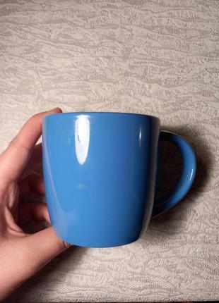 Синяя чашка