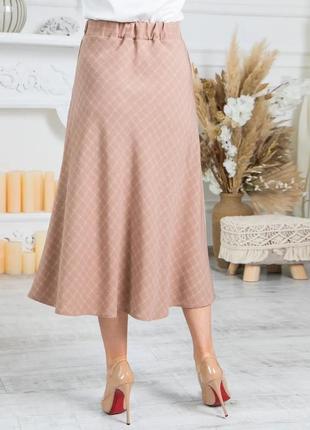 Женская  юбка-годе  " фенди ", ткань трикотаж, пояс резинка,  р. 46,48,50,52,54,56 беж в белую кл.3 фото