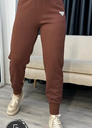 Молодіжні підліткові жіночі спортивні штани, на манжеті, джогери р. 42,44,46,48,50 коричневі1 фото