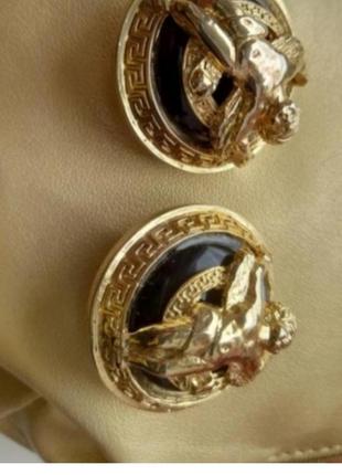 Вінтажніі кліпси, gianni versace,вінтаж, маркування, оригiнал., pідкість . біжутерія. подіумний варіант. великі, масивні..