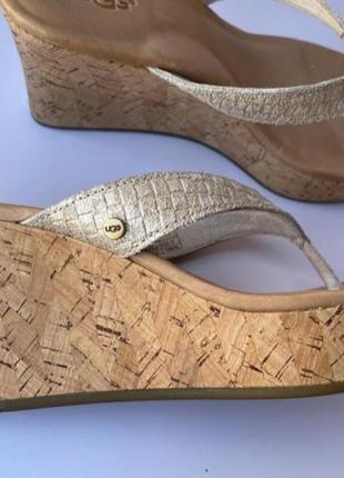 Вьетнамки босоножки ugg