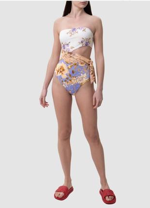 Слитный купальник с парео