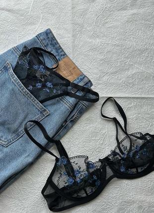 Комплект нижньої білизни з квітковою вишивкою, інтимний бюстгальтер і стрінги