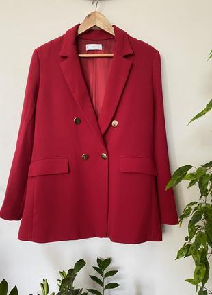 Базовый двубортный пиджак блейзер жакет красный