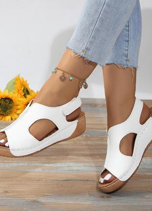 Женские босоножки 3 цвета