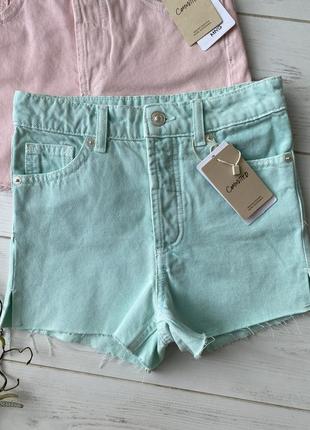 Джинсові шорти на дівчину-підлітка 2