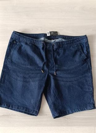 Нові чоловічі шорти германія