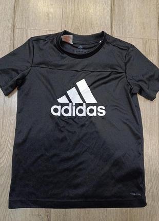 Фудболка adidas