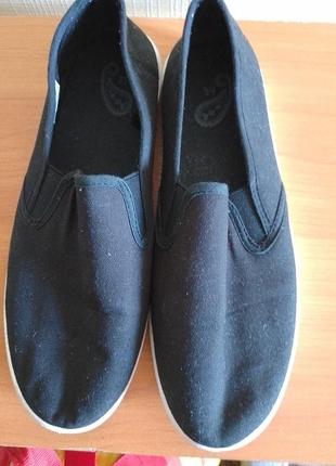 Взуття жіноче, стан ідеальний