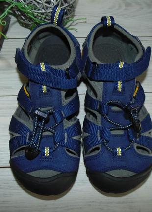 Босоніжки сандалі keen seacamp ii cnx sandals graphite4 фото