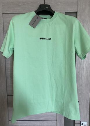 Футболка balenciaga