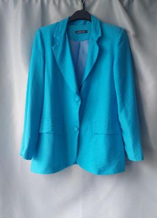 Голубой летний пиджак