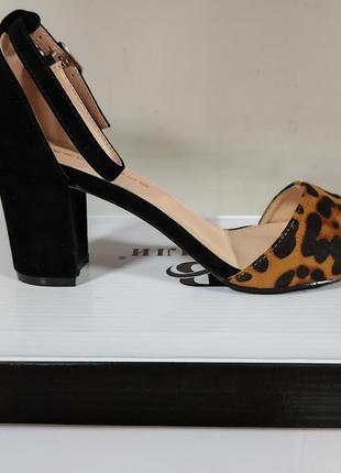 Босоніжки жіночі, літо, штучний велюр, каблук 6.5 см