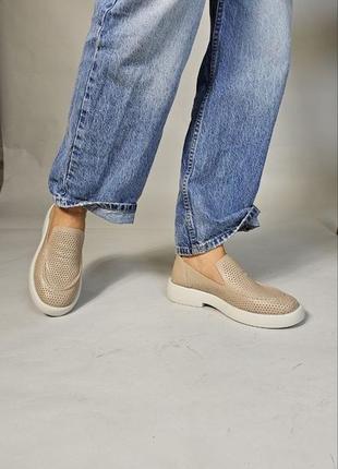 Шкіряні туфлі лофери з наскрізною перфорацією мокасини з натуральної шкіри
