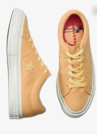 Кеди Millie Bobby Brown s Newest Converse Collection