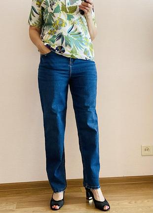 Джинсы прямые