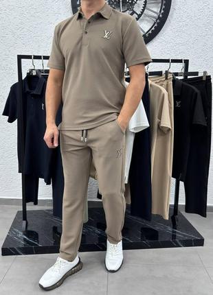 Спортивный костюм в стиле louis vuitton