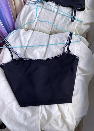 Топ levi’s