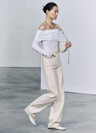 Идеальные белые молочные прямые джинсы с высокой посадкой талией от zara