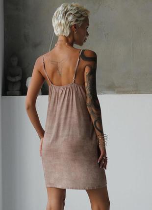Женская ночная рубашка вискозная на тонкой бретеле ночнушка leinle коричневая2 фото
